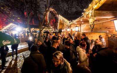 Eisstockschießen beim Christmas Get-Together: Wo kannst du die schönsten Eisstockbahnen in Wien mieten? 